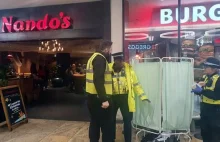 UK, dwoje nastolatków zaatakowanych nożami na jarmarku świątecznym