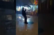 Singing In The Rain [HEHESZKI]