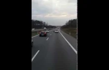 Kobieta na A4 w Katowicach stwarza zagrożenie