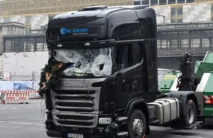 Zamach w Berlinie. Policja znalazła dokument tożsamości zamachowca