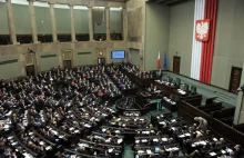 Sejm uchwalił nowy dzień wolny od pracy będzie nim 12 Listopada 2018