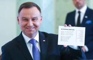 Prezydent udostępnił patriotyczną czcionkę na stulecie odzyskania...