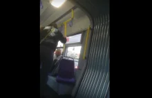 Starszy mężczyzna pobity w bydgoskim tramwaju