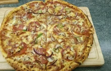 Gotuj z Wykopem - pizza ze paluszki lizac