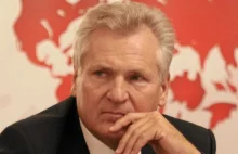 Aleksander Kwaśniewski demokratyzuje Kazachstan. Za dolary doradza prezydentowi.