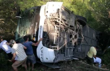 Wypadek autokaru w Turcji. MSZ: 22 rannych Polaków