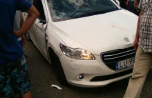 Auto Polskiego Konsula we Lwowie zostało zaatakowane przez Ukraińców na granicy