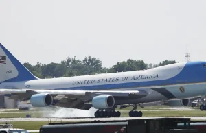 Air Force One Trumpa odleci z Warszawy na paliwie Lotosu