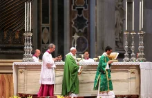 Franciszek: "Zamienianie kościołów w biznes to skandal" [ENG]