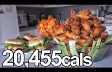 Matt Stonie i ponad 20 000 kalorii w jednym "posiłku"