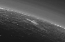 NASA po raz pierwszy dostrzegła chmurę w atmosferze Plutona