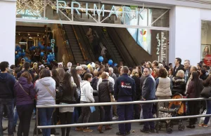 Jedni ich kochają, inni nie znają. Primark może sprawić, że ubrania potanieją