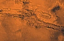 Valles Marineris. Marsjański "Wielki Kanion"