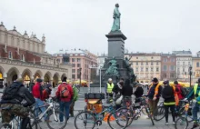 Masa krytyczna pojedzie w Krakowie obok cmentarzy tuż przed Wszystkich Świętych