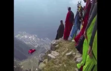 Skoczyłbyś z klifu gdyby twoi znajomy skoczyli ?