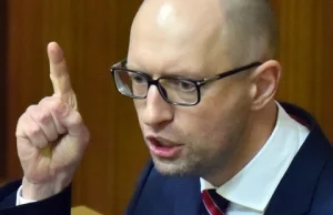 Arsenij Jaceniuk podaje się do dymisji.