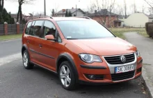 Używany Volkswagen Touran I - tylko ze starszymi silnikami. Poradnik (WIDEO)