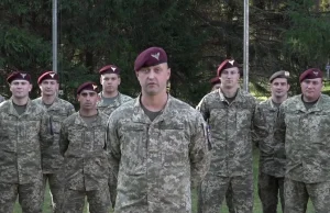 Żołnierze z polsko-litewsko-ukraińskiej brygady używają banderowskiego okrzyku