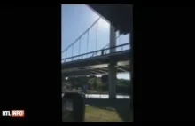 Dwójka belgijskich nastolatków zrzuca kolegę z mostu