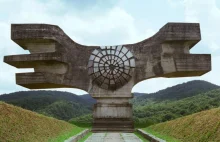 Pomniki Tito- monumentalne budowle z betonu i stali w byłej Jugosławii [GALERIA]