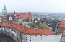 Koniec z uciążliwym dla zwiedzających Wawel zakazem