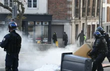 "Żółte kamizelki" na ulicach Francji. Doszło do strać z policją
