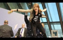 ECB : President Mario Draghi attacked by protester 2015