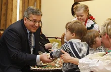 Komorowski na sygnale jedzie do lekarza!