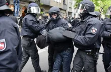 Niemcy: Starcia policji z prawicowymi ekstremistami. Stu zatrzymanych