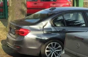Policyjne BMW 330i xDrive – pierwsza sztuka rozbita