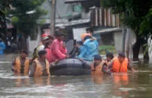 Indonezja. Rośnie liczba ofiar śmiertelnych powodzi w Dżakarcie.