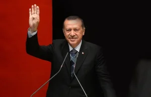 Turcja „odkręca kurek z imigrantami”? Wpuszczają do Europy coraz więcej osób
