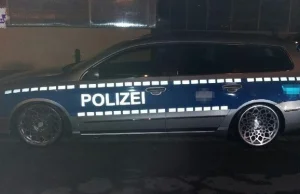 POLIZEI w Lublinie. 33-latek jeździł własnym "radiowozem"
