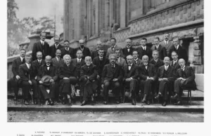 Einstein, Bohr, Planck, Lorentz i nasza Skłodowska-Curie