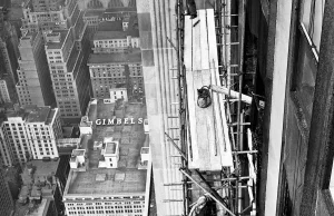 Zdjęcia z budowy Empire State Building. Kto wtedy myślał o BHP?