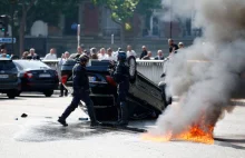 Francja: Taksówkarze blokują ulice i protestują przeciwko aplikacji Uber