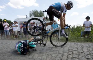 Tour de France 2018: to było prawdziwe piekło! Upadki Majki i Kwiatkowskiego