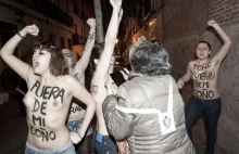 Femen to sekta? Półnagim feministkom-ekstremistkom grozi zakaz działania we Fra