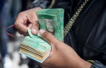 Inflacja szaleje. Maduro podnosi pensję minimalną 35-krotnie