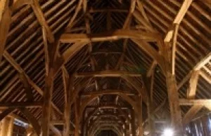Dość niezwykły zabytek: wielka stodoła wybudowana w 1426 roku