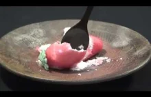 Kuchnia molekularna - lody truskawkowe