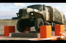 Prezentacja rosyjskich ciężarówek wojskowych
