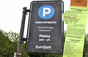 Wjechał na darmowy parking i dostał mandat