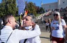 Policja w Lublinie użyła gazu i armatek wodnych, by przepuścić marsz LGBT