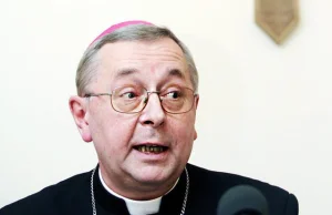 Arcybiskup ostrzega przed "uczeniem chłopców, że winni sprzątać"