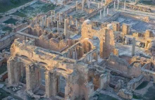 Rzymskie ruiny Leptis Magny i Sabraty.