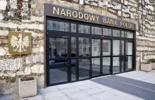 Przez NBP Polacy płacą ratę kredytu o 12% wyższą niż Szwedzi