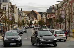 Francja: skarżyła się na nękających ją imigrantów. Mer wyrzucił ją z mieszkania.