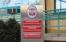 74 tys od Dolnośląskiego Urzędu Marszałkowskiego dla Gazety Wyborczej za wkładkę