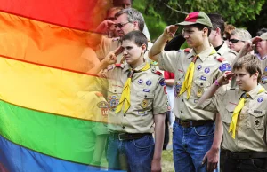 Indoktrynacja LGBT na harcerskim zlocie. Czy ZHP marzą się tęczowe szeregi?